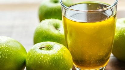 Cele mai gustoase rețete de sucuri naturale din fructe și legume