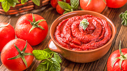 Pastă de roșii pentru iarnă: picantă și dulce